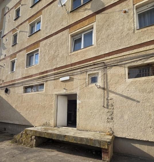 Spațiu comercial, de 165 mp, în Victoria