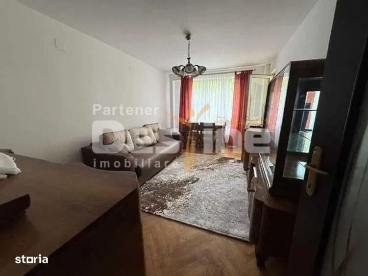Apartament cu 3 camere în Astra