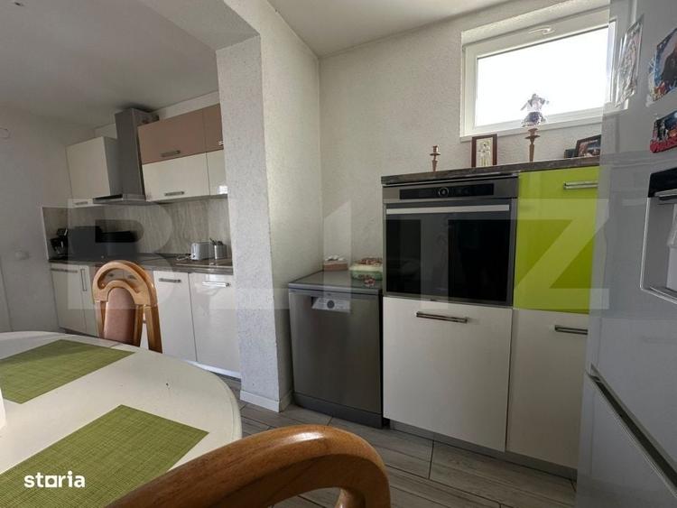 Casă cu 4 camere cu Teren 1660 Mp în Vulcan