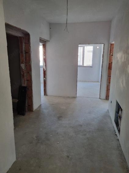 Apartament cu 2 camere decomandat în Giroc