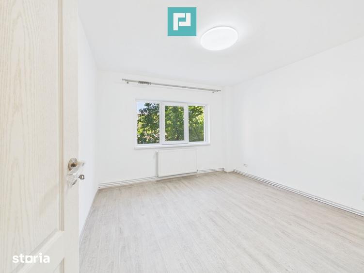 Apartament cu 3 camere decomandat în Podgoria