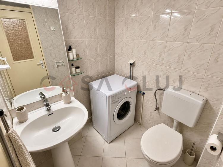 Apartament cu 4 camere semidecomandat, mobilat în Plopilor