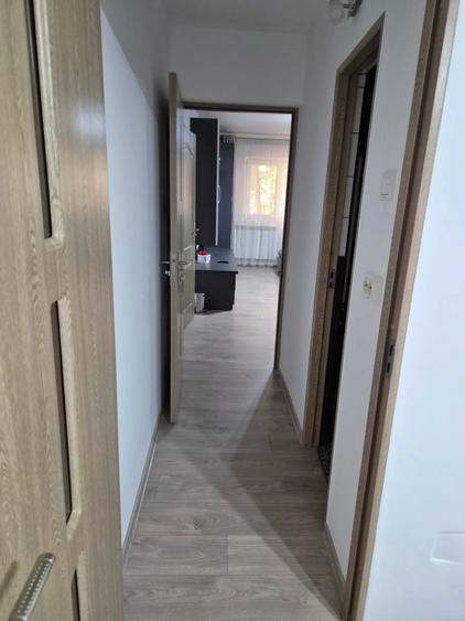 Apartament cu 2 camere semidecomandat în Unirii Sud