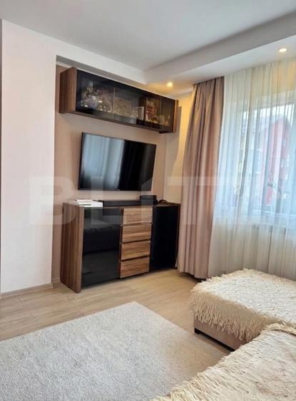 Apartament cu 2 camere decomandat, mobilat în Sânpetru