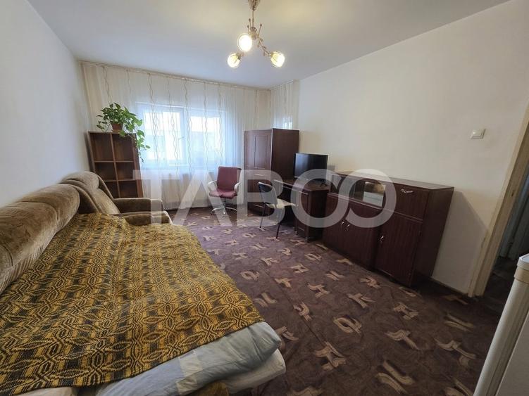 Apartament cu 2 camere decomandat, mobilat în Vasile Aaron