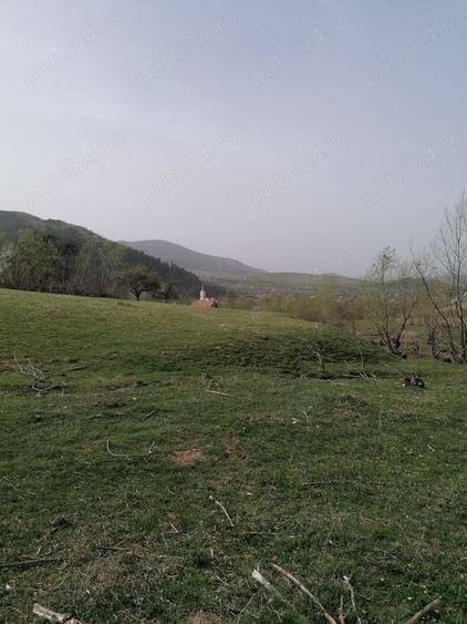 Teren de 1900 mp, în Gura Râului