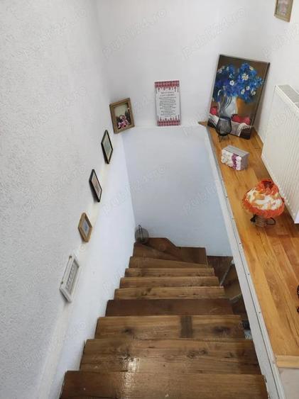 Casă cu 5 camere în Central