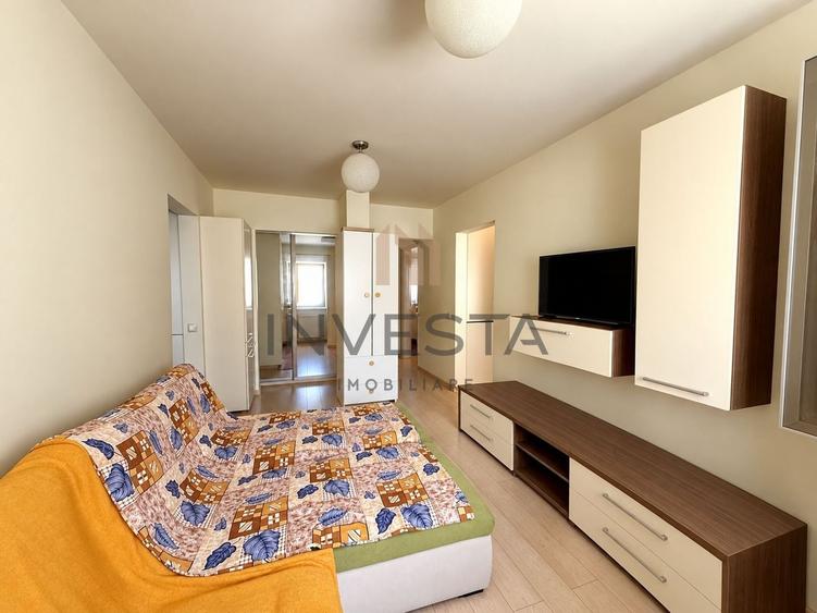 Apartament cu 4 camere decomandat, mobilat în Plopilor
