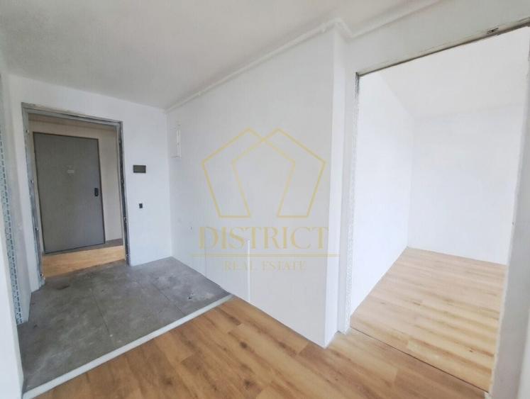 Apartament cu 2 camere semidecomandat în Torontalului