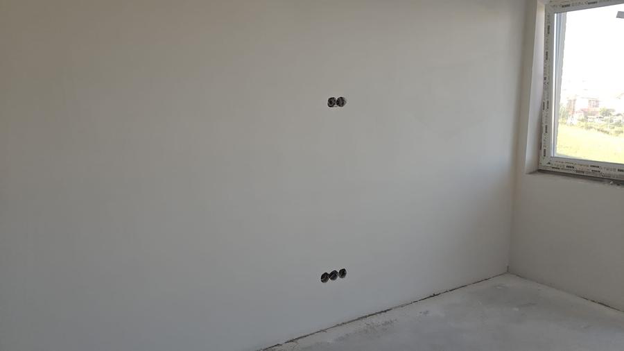 Apartament cu 3 camere semidecomandat în Apahida