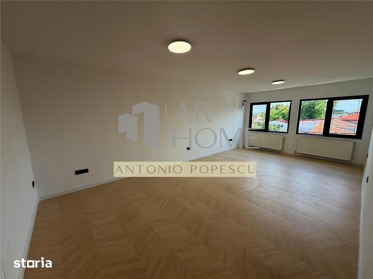 Apartament cu 4 camere în Central