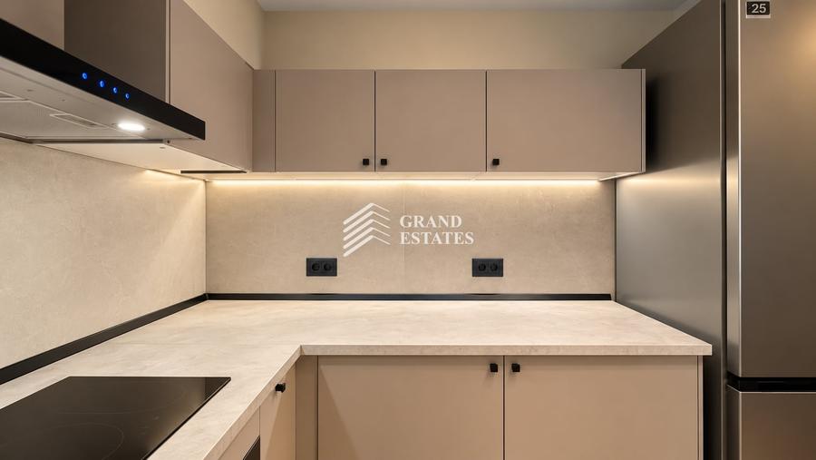 Apartament cu 4 camere decomandat, mobilat în Centrul Civic