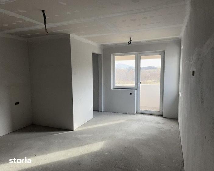 Casă cu 4 camere cu Teren 886 Mp în Sava