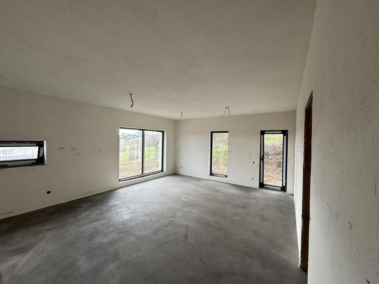 Casă individuală cu 4 camere cu Teren 500 Mp în Feleacu