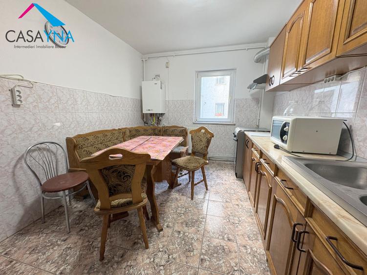Apartament cu 3 camere decomandat în Nord