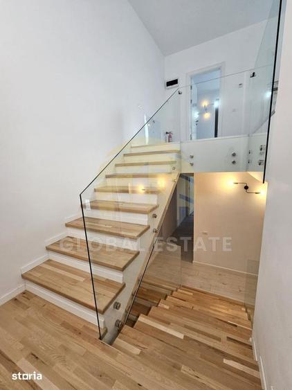 Casă cu 6 camere cu Teren 141 Mp în Obor