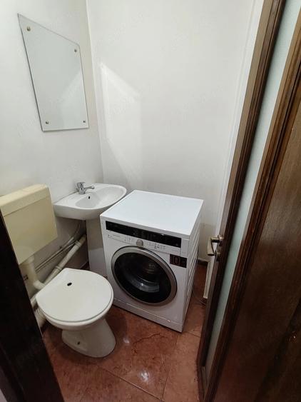 Apartament cu 3 camere decomandat în Unirii