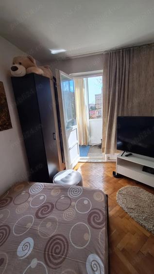 Apartament cu 3 camere nedecomandat în Șagului