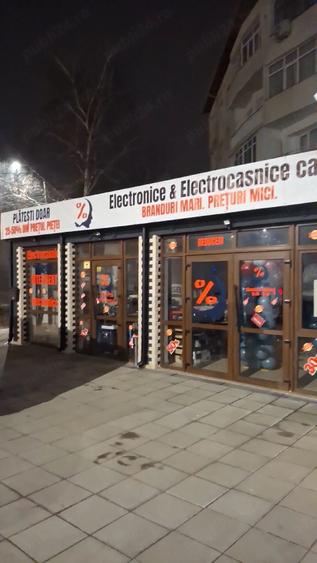 Spațiu comercial, de 200 mp, în Central