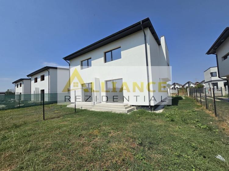 Duplex cu 3 camere cu Canalizare în Berceni