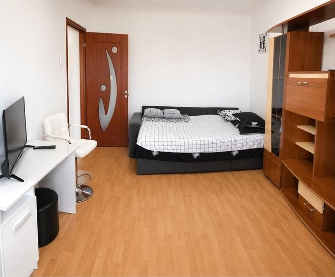 Apartament cu 2 camere decomandat în Ostroveni