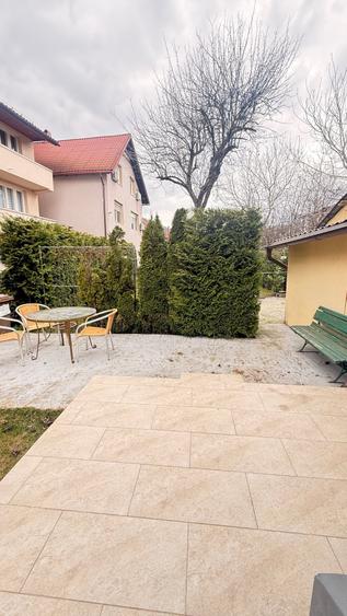 Duplex cu 3 camere cu Canalizare în Central