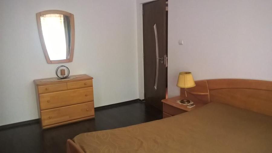Apartament cu 3 camere decomandat, mobilat în 1 Mai