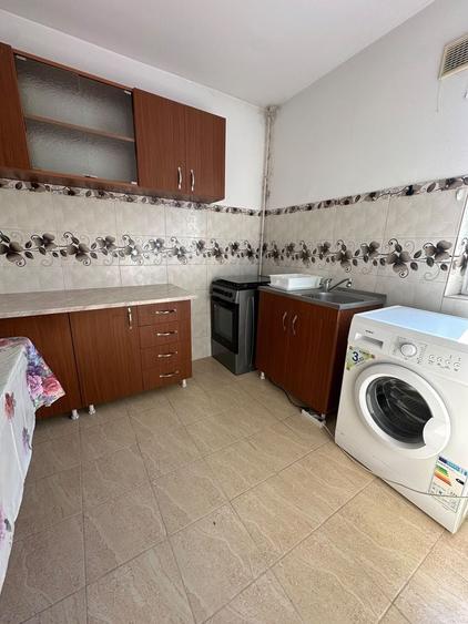 Garsonieră decomandată în Podu Roș