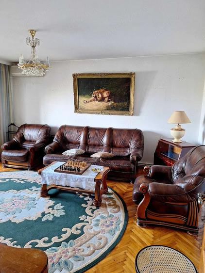 Apartament cu 3 camere decomandat în Ultracentral