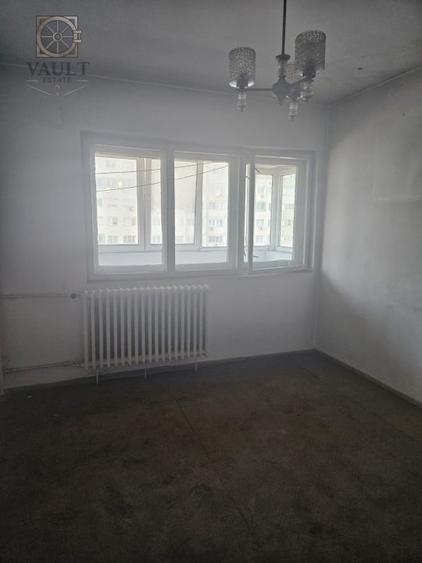 Apartament cu 2 camere semidecomandat în Titulescu