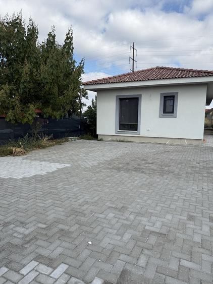 Casă cu 3 camere în Giroc