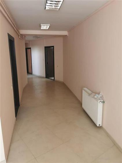 Birou, de 680 mp, în Unirii