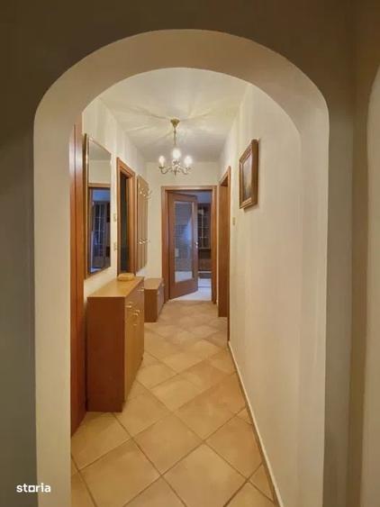 Apartament cu 2 camere decomandat în Banu Manta
