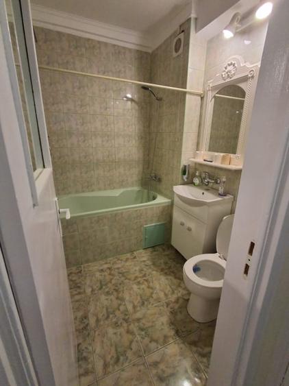 Apartament cu 3 camere decomandat în Andrei Mureșanu