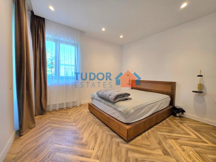 Duplex cu 9 camere cu Garaj în Pipera