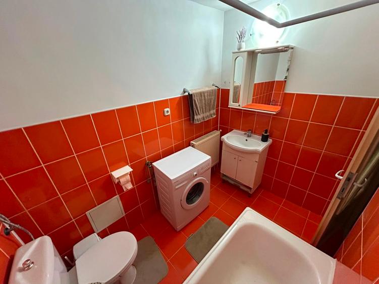 Apartament cu 2 camere decomandat în Sud