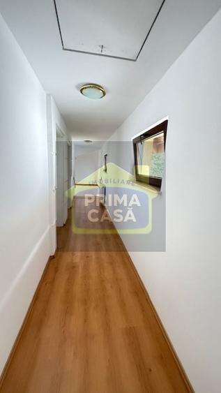 Casă individuală cu 5 camere cu Canalizare în Orașul Vechi