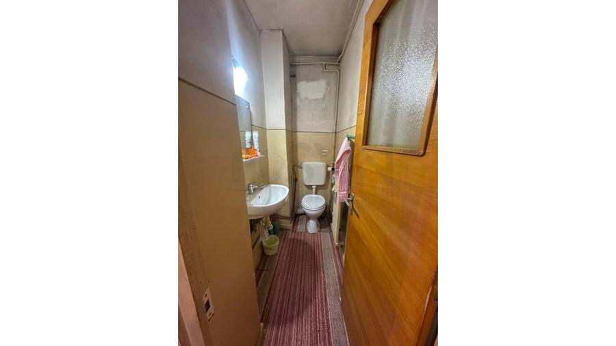 Apartament cu 3 camere decomandat în Aviației