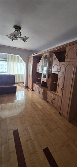 Apartament cu 2 camere decomandat, mobilat în Podu Roș
