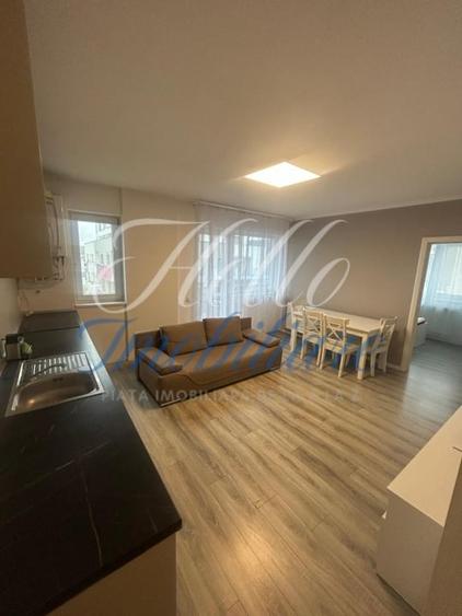 Apartament cu 3 camere semidecomandat în Florești — fotografia 1