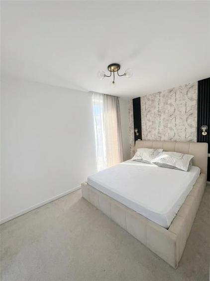 Casă cu 5 camere cu Teren 492 Mp în Cihei