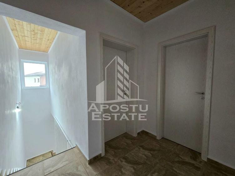 Casă cu 4 camere cu Teren 365 Mp în Bucovăț (Remetea Mare)