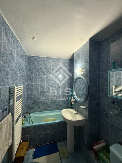 Apartament cu 2 camere decomandat în Sud