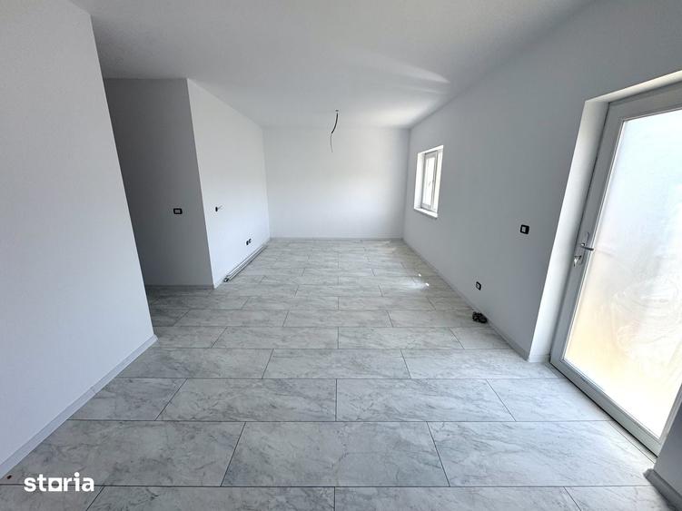 Casă cu 4 camere cu Teren 150 Mp în Tomești