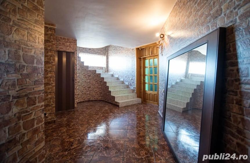 Casă cu 6 camere cu Teren 300 Mp în Banat