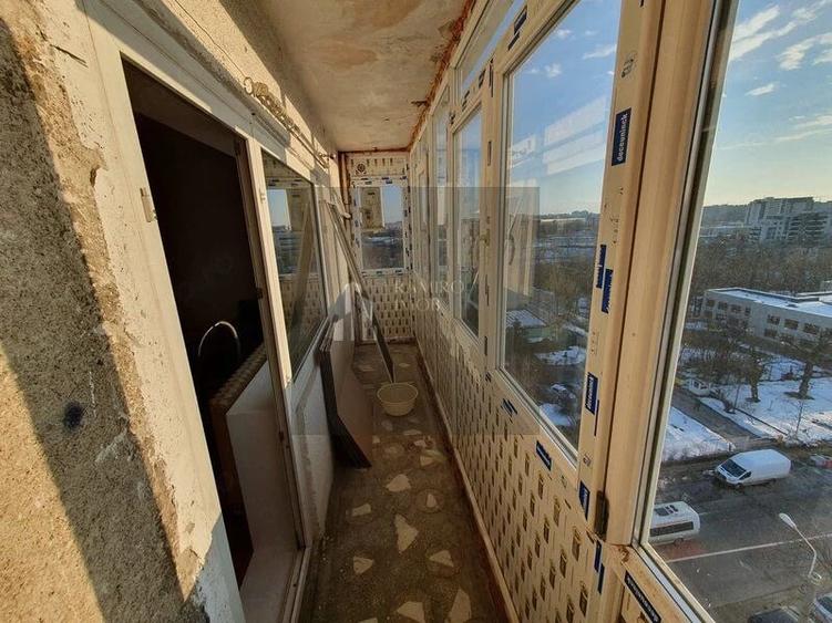 Apartament cu 4 camere decomandat în Pantelimon