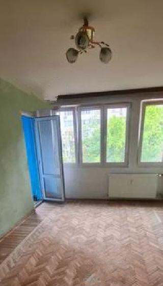 Apartament cu 2 camere semidecomandat în Iancului