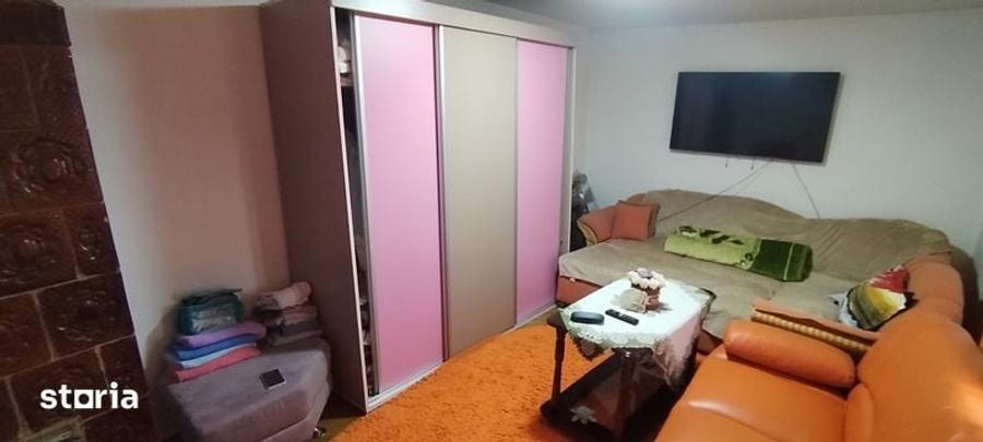 Casă cu 2 camere cu Teren 540 Mp în Central