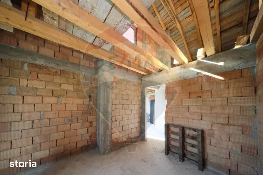Casă cu 3 camere cu Teren 250 Mp în Bod