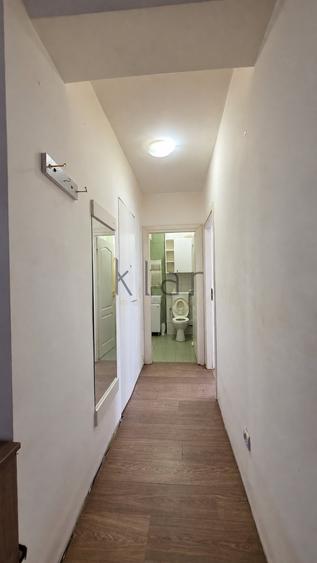 Apartament cu 3 camere semidecomandat, mobilat în Florești